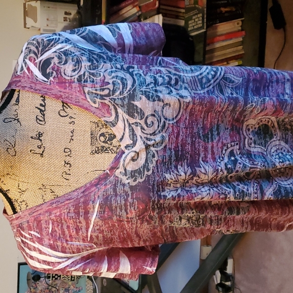 Maurices size 2X burnout tee. Abstract floral design *EUC* - Picture 2 of 11